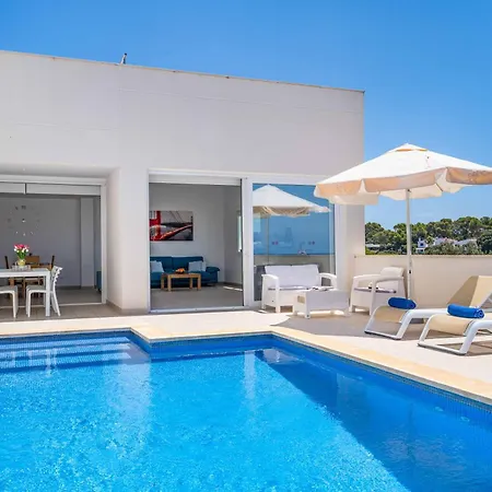 Agueda Menorca * Cala Galdana (Menorca)