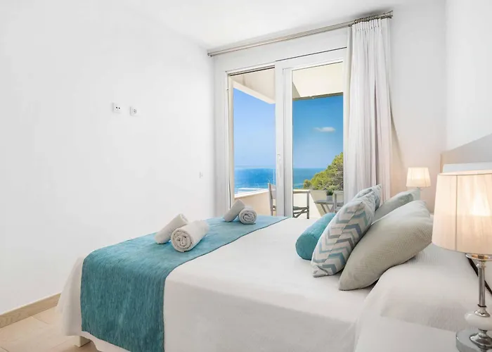 Agueda Menorca * Cala Galdana (Menorca)