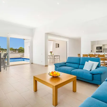 Agueda Menorca Cala Galdana (Menorca)