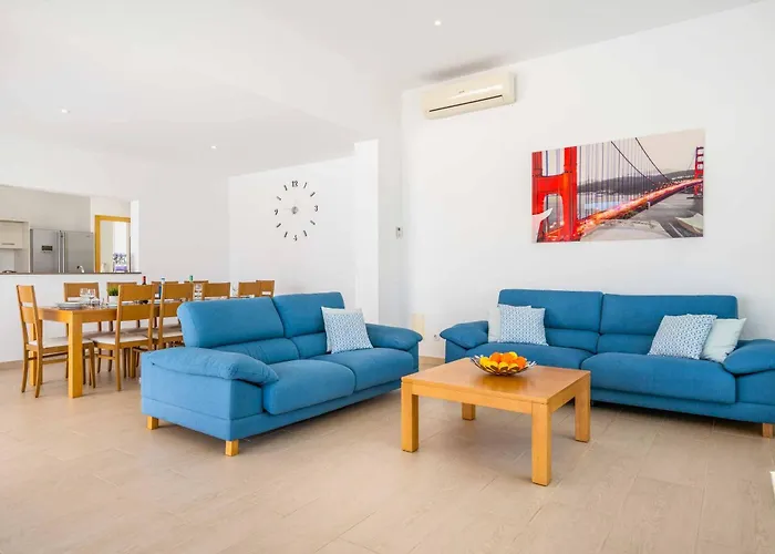 Agueda Menorca * Cala Galdana (Menorca)